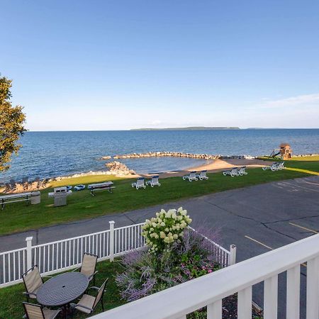 Baymont By Wyndham St. Ignace Lakefront Zewnętrze zdjęcie