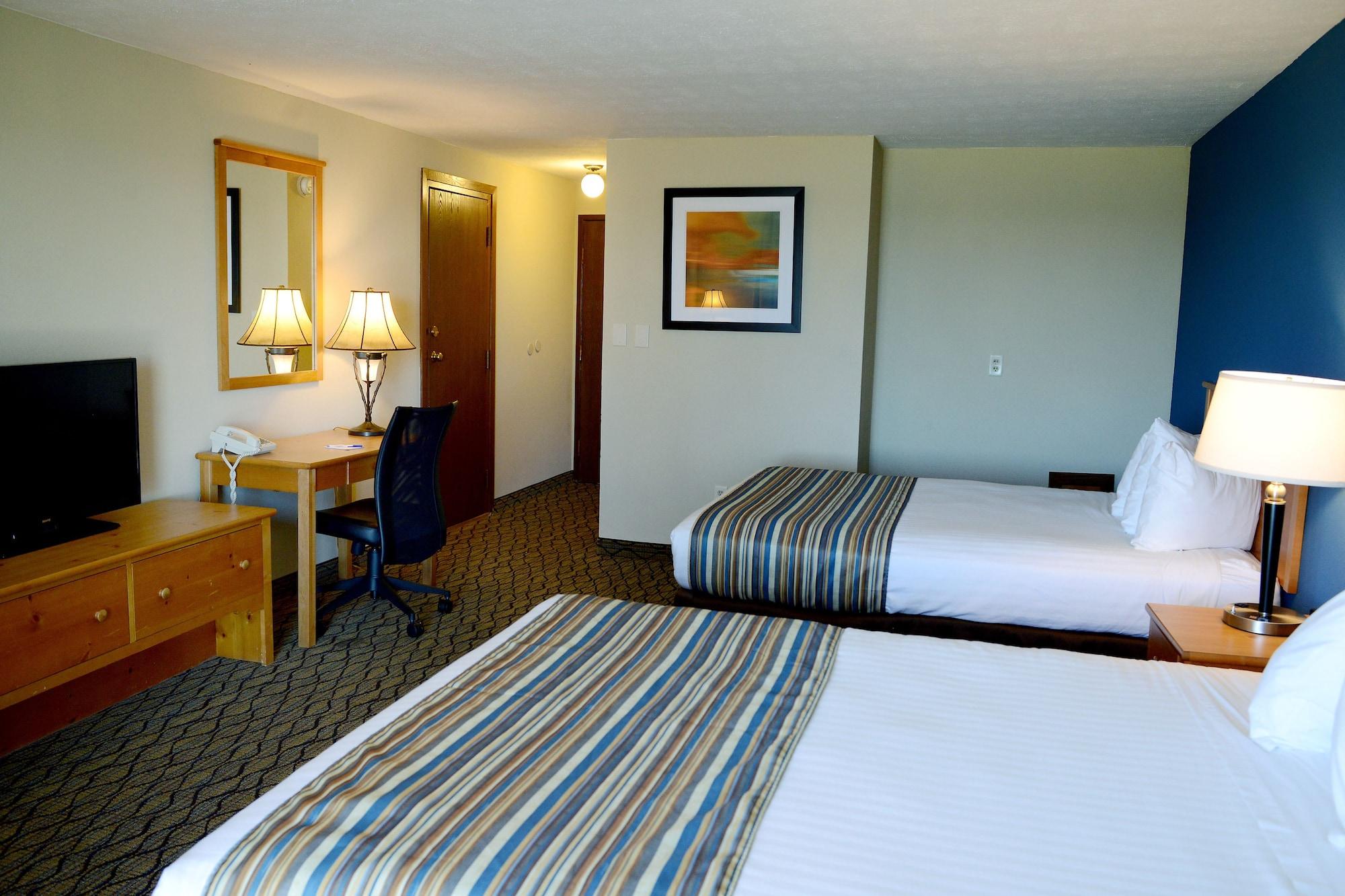 Baymont By Wyndham St. Ignace Lakefront Zewnętrze zdjęcie