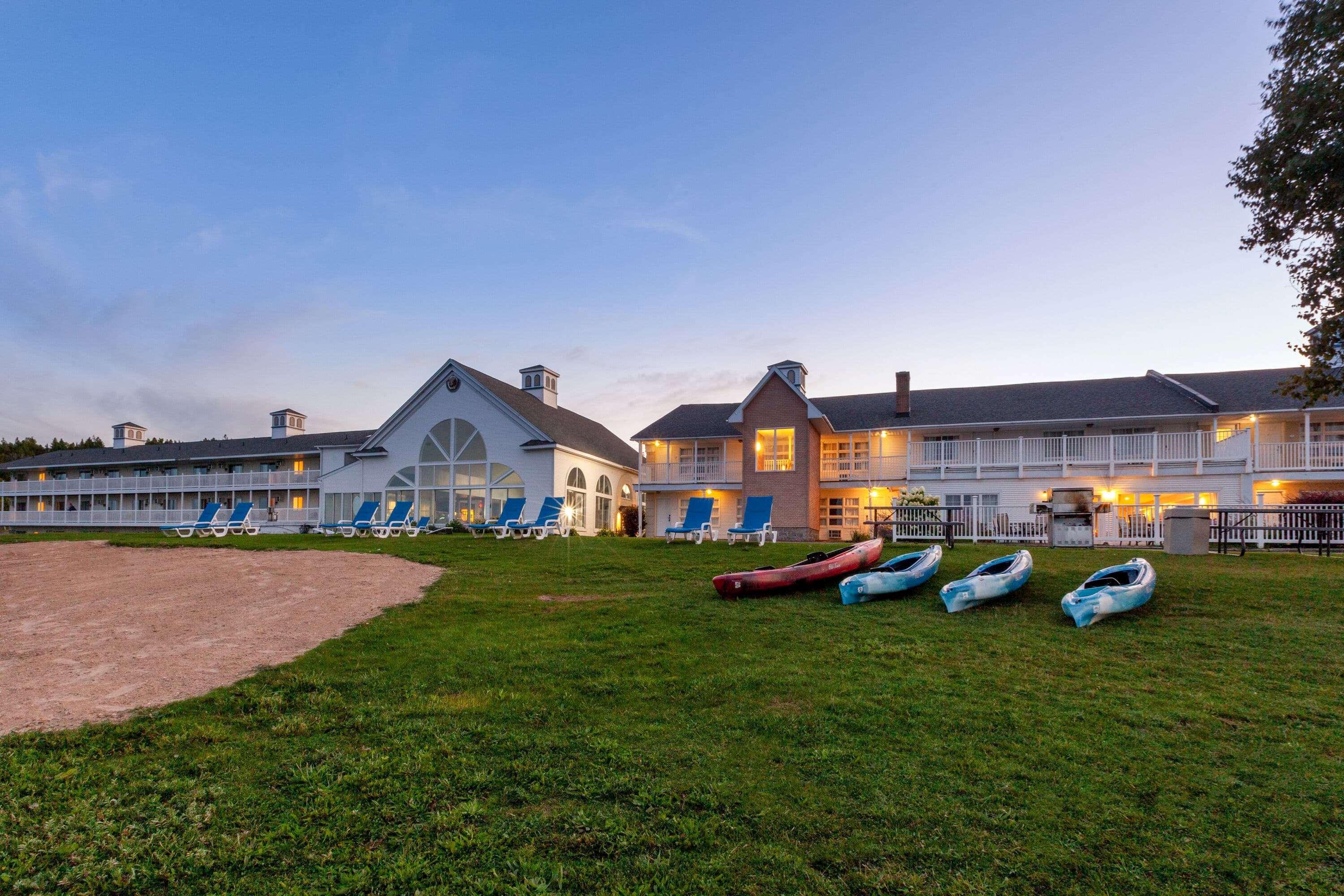 Baymont By Wyndham St. Ignace Lakefront Zewnętrze zdjęcie