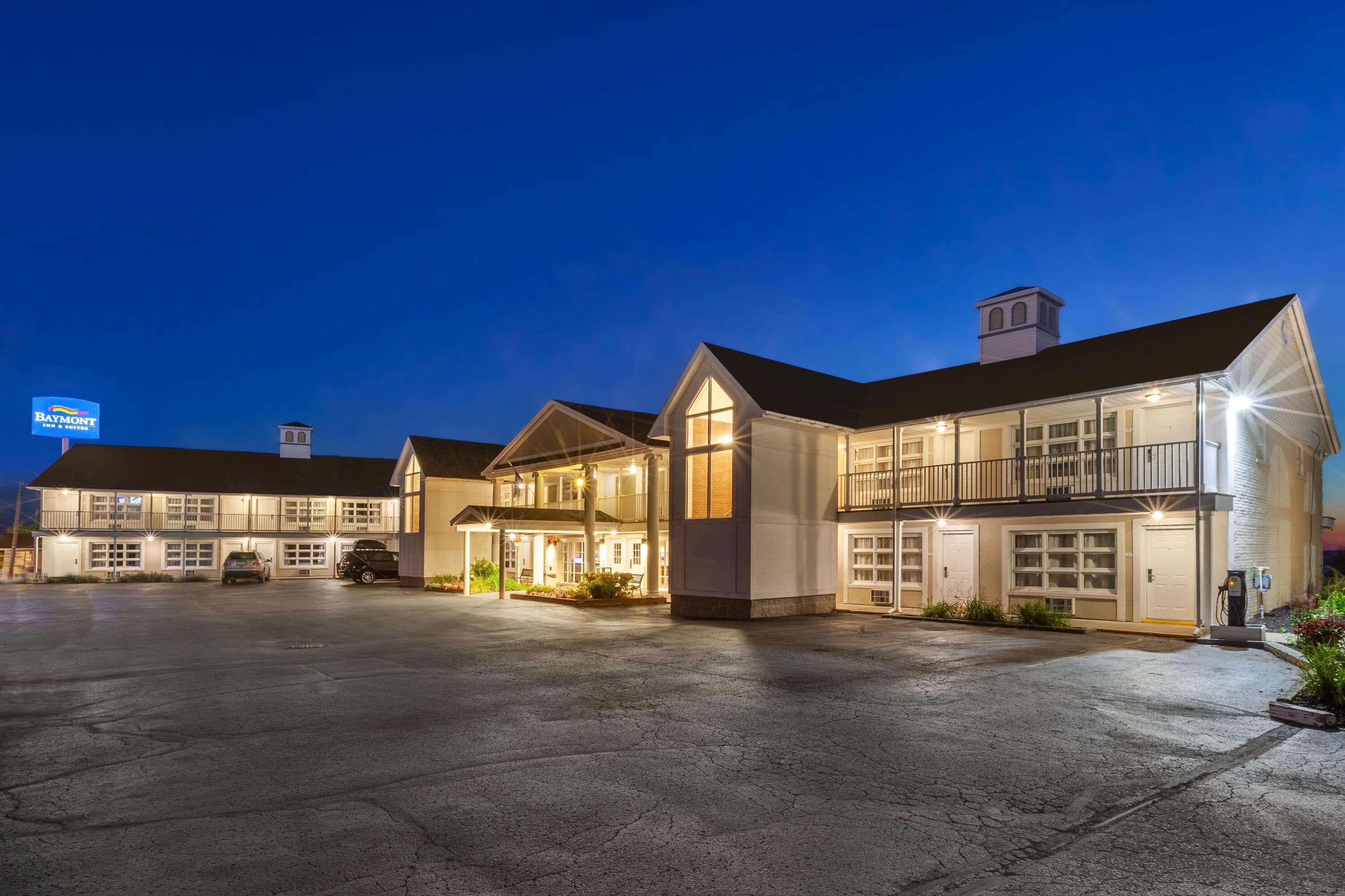 Baymont By Wyndham St. Ignace Lakefront Zewnętrze zdjęcie