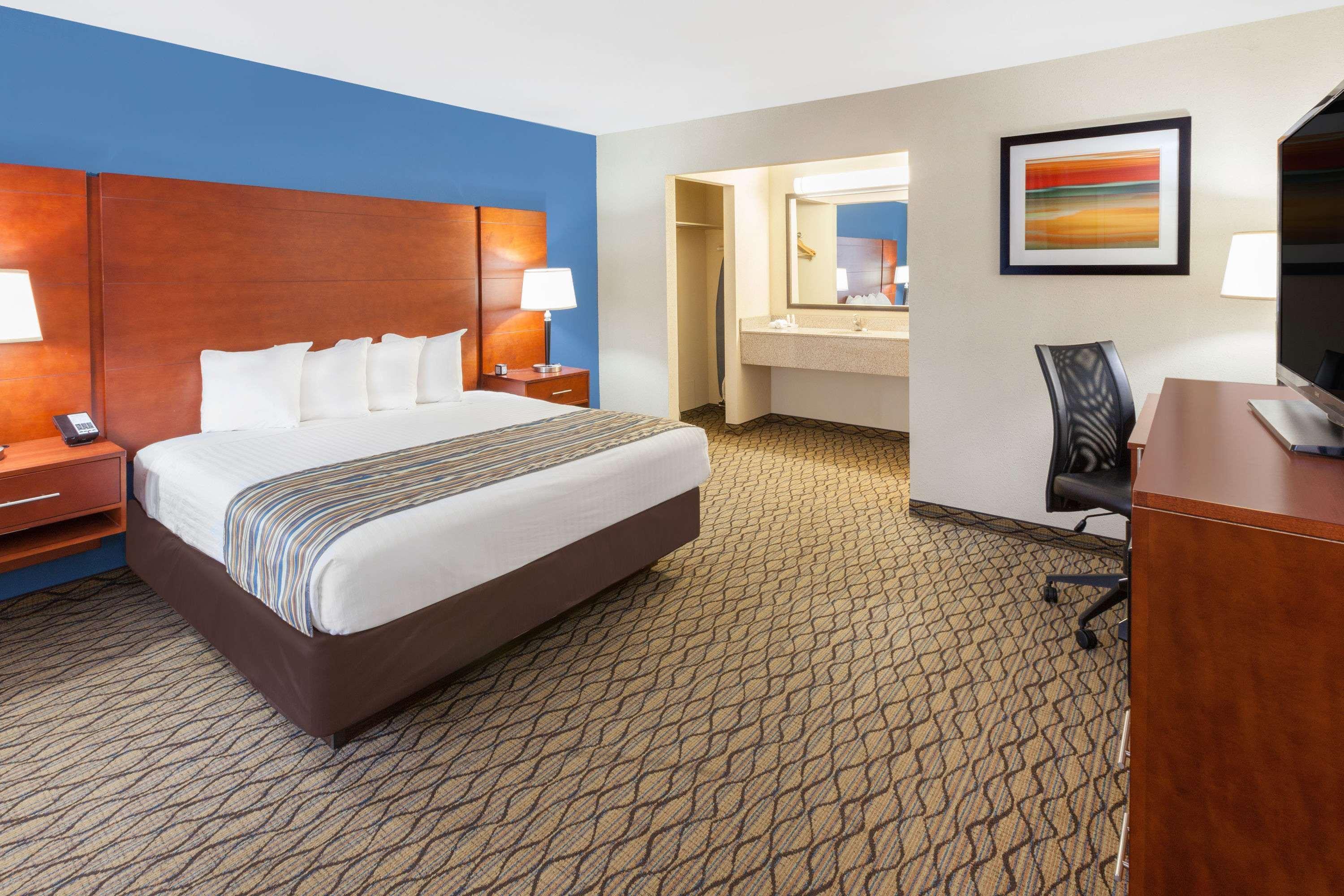 Baymont By Wyndham St. Ignace Lakefront Zewnętrze zdjęcie